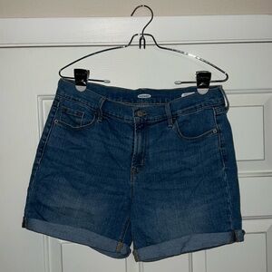 Light wash denim jean shorts